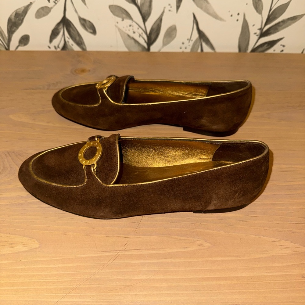 Joan & David Italian Brown Suede Loafers with Gold Detailing - Picture 3 of 10